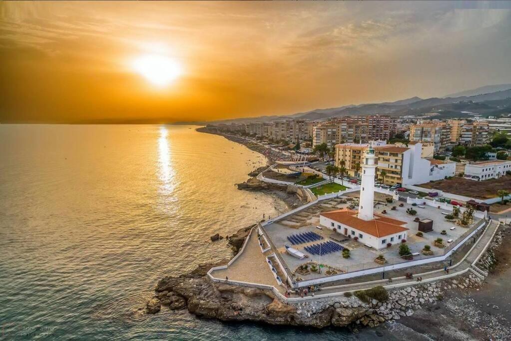 Beachfront Apartment Madrid 709 Торрокс-Коста Экстерьер фото