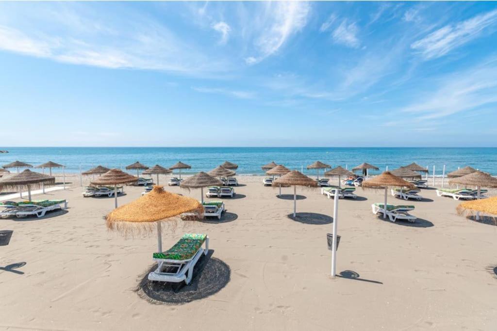 Beachfront Apartment Madrid 709 Торрокс-Коста Экстерьер фото
